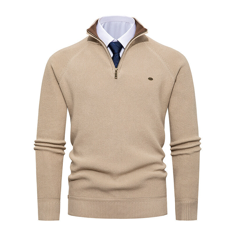Elegant knitted pullover for men with high collar and zipper Chic und Stil