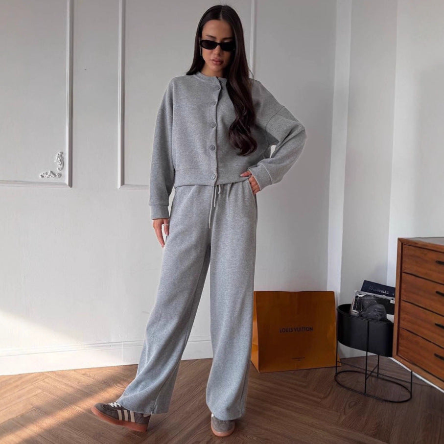 Pull-over décontracté pour femmes avec boutons et pantalon de jogging confortable Chic und Stil