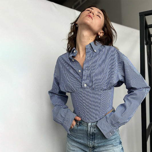 Blouse pour dames avec coupe innovante et manches structurées Chic und Stil