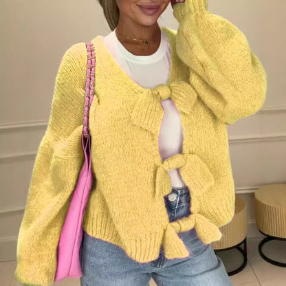 Dames Cardigan douillet avec des nœuds décoratifs et une coupe large Chic und Stil