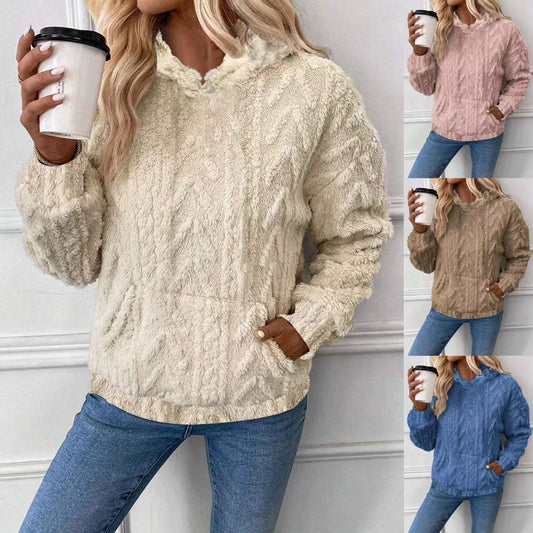 Pull à capuche pour femmes en matériau douillet avec poche kangourou intégrée Chic und Stil