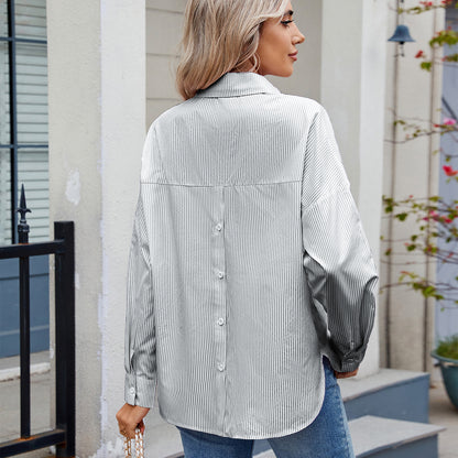 Blouse rayée pour femmes avec une coupe élégante et une coupe moderne Chic und Stil