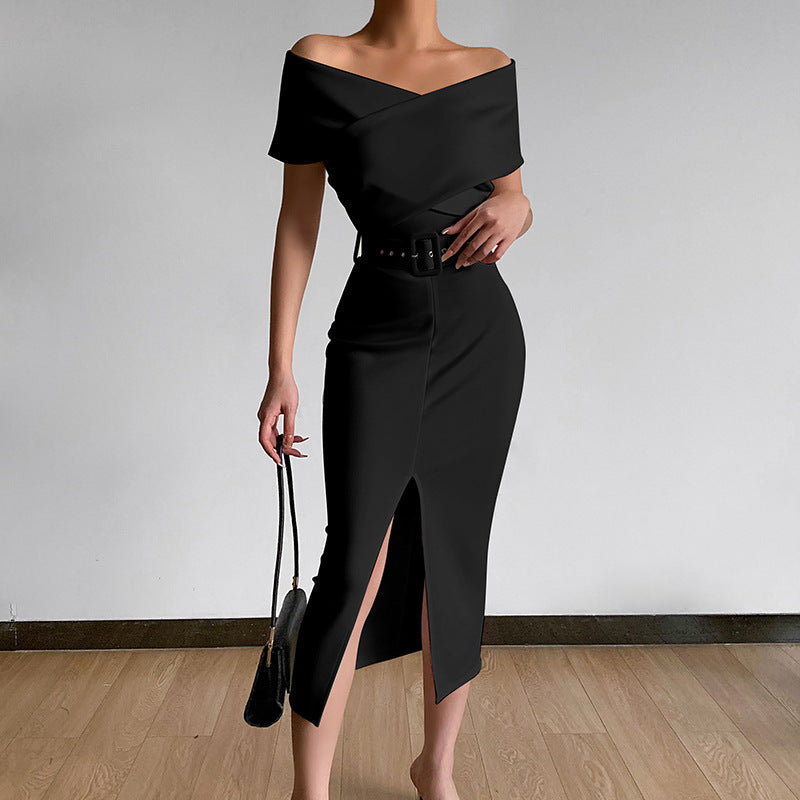Robe midi pour femmes ajustée avec décolleté bardot et fente latérale Chic und Stil