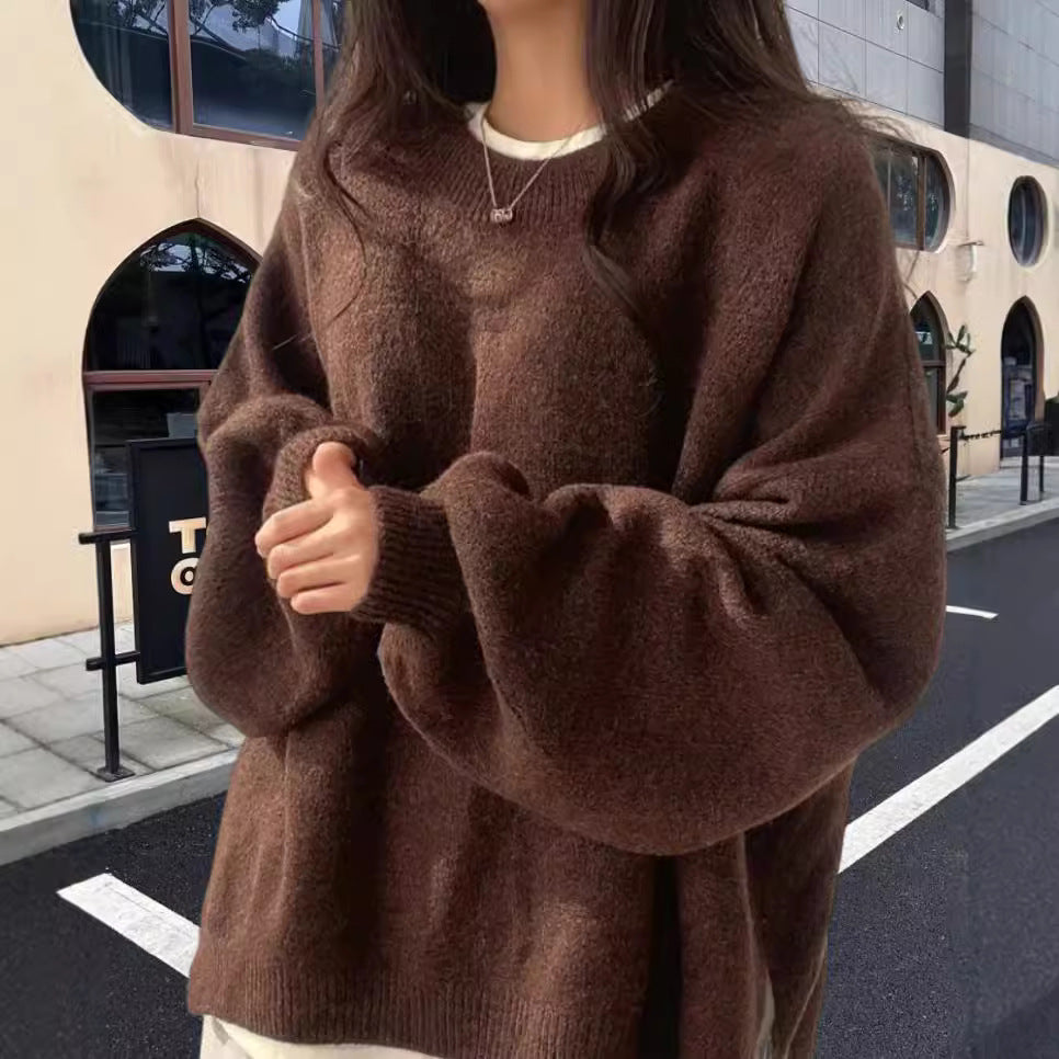 Dames pull en tricot surdimensionné en matériau polaire doux et avec des éléments de coupe modernes Chic und Stil