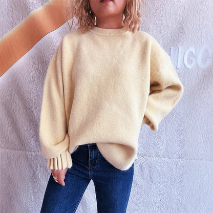 Pull en tricot décontracté pour femme avec col rond large et texture floconneuse Chic und Stil