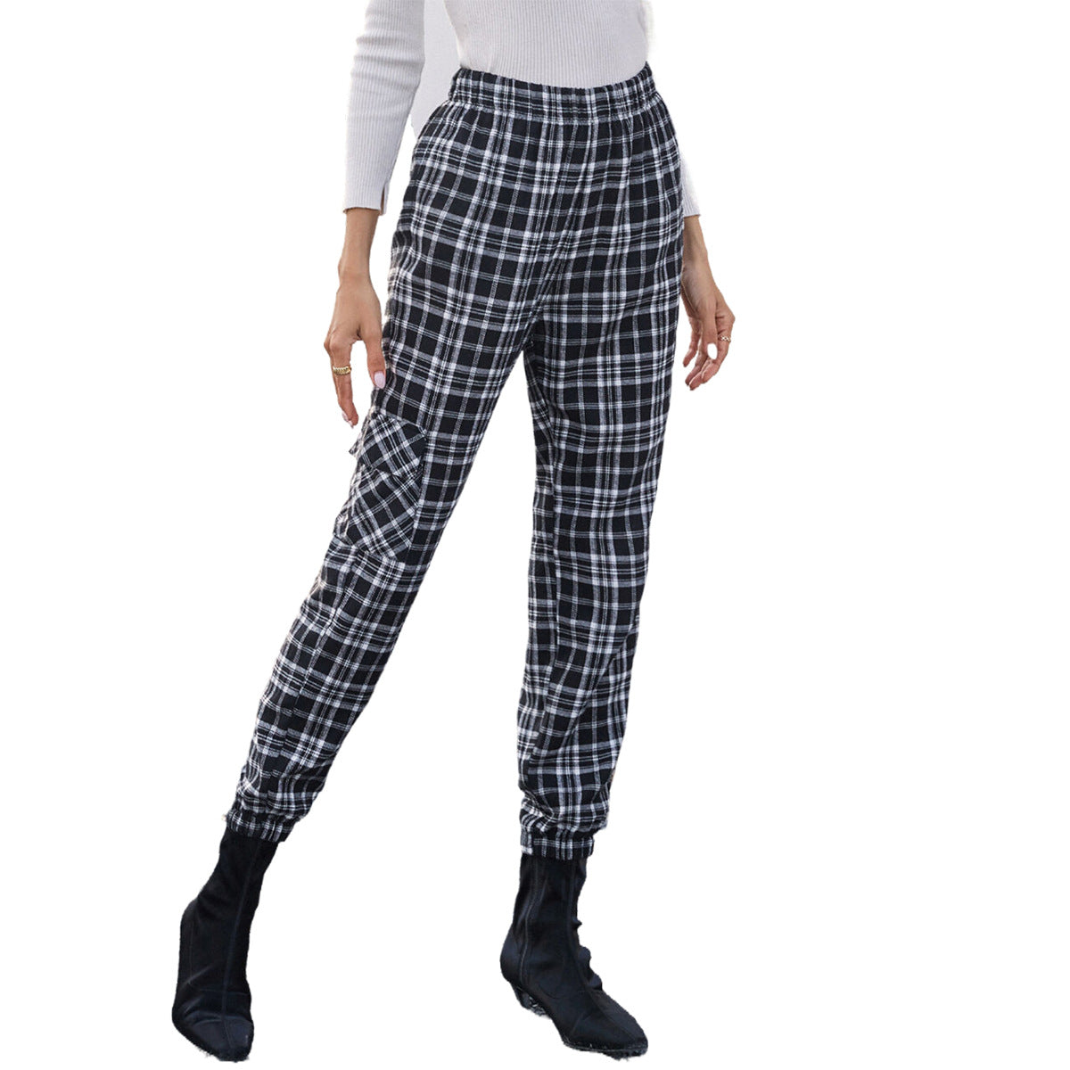 Pantalons à carreaux décontractés pour femmes avec taille élastique et poches latérales pratiques Chic & Stil