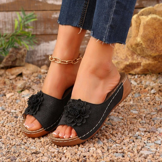 Sandales glissantes pour femmes ornées de fleurs Chic und Stil