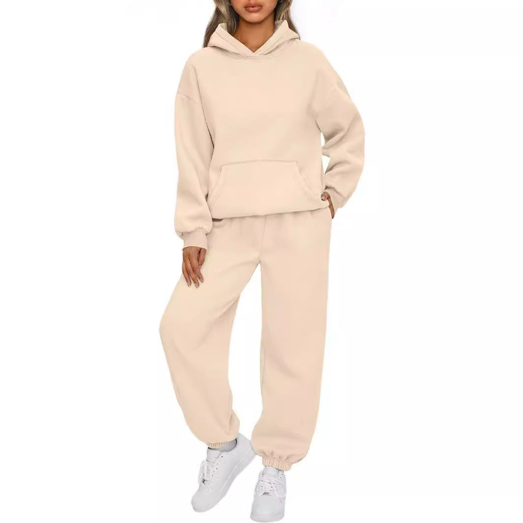 Chic and Style comfortable women's hoodie and jogger pants set