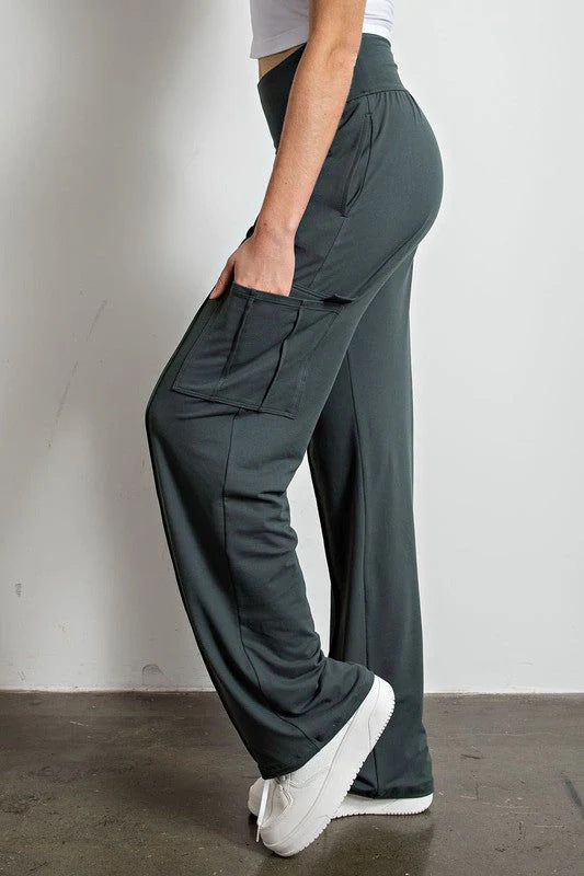 High waist cargo pants for women with convenient pockets Chic and Style