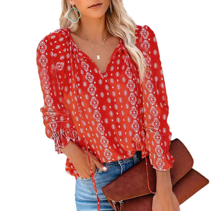 Chemise pour femmes avec décolleté en V et détails volants Chic und Stil