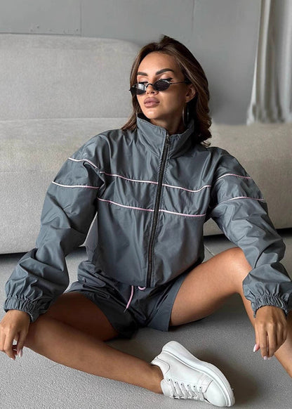 Chic und Stil | Windbreaker Set – Oversized Zip Jacket & High-Waisted Shorts