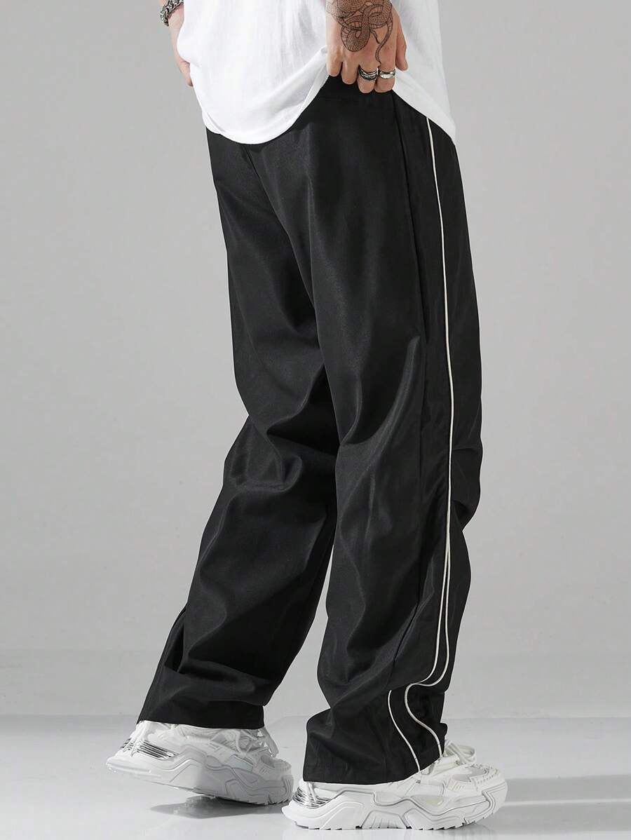 Casual sports pants for men with elastic waistband and side seams Chic and Style