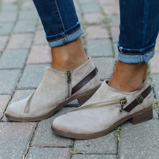 Bottines élégantes pour femmes avec des fermetures éclair décoratives et une semelle confortable Chic und Stil