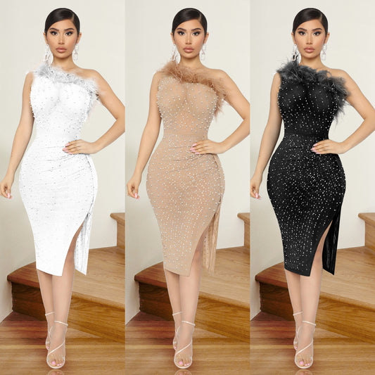 Robes élégantes à une épaule en sequins pour femmes midi avec détails en plumes Chic und Stil