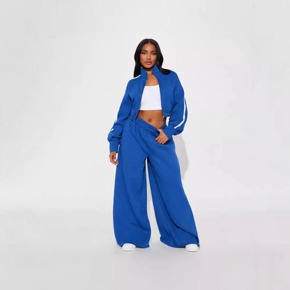 Casual tracksuit set for women with short jacket and wide pants Chic and Style