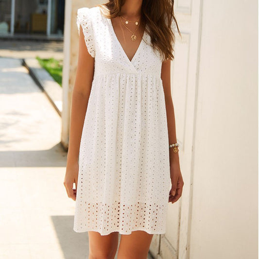 Robe d'été aérienne pour femmes avec un décolleté en V raffiné et des manches bouffantes Chic und Stil