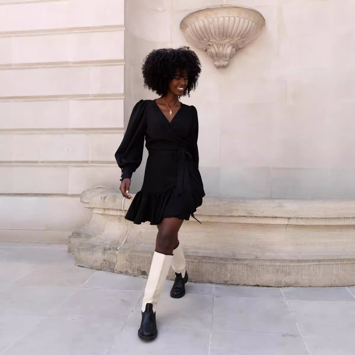 Robe chemise pour femmes avec des manches volumineuses et une coupe ludique Chic und Stil
