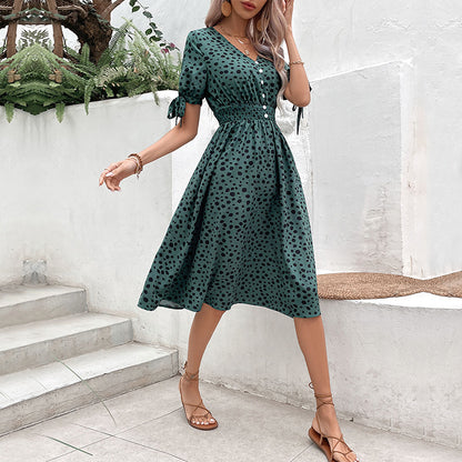 Robe à pois à manches courtes pour femmes Chic und Stil