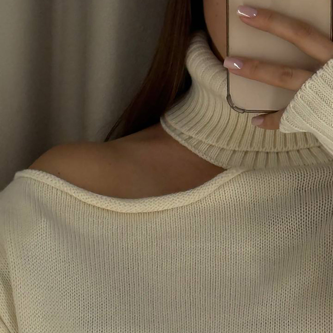 Pull oversized pour femmes avec encolure asymétrique et col haut Chic und Stil