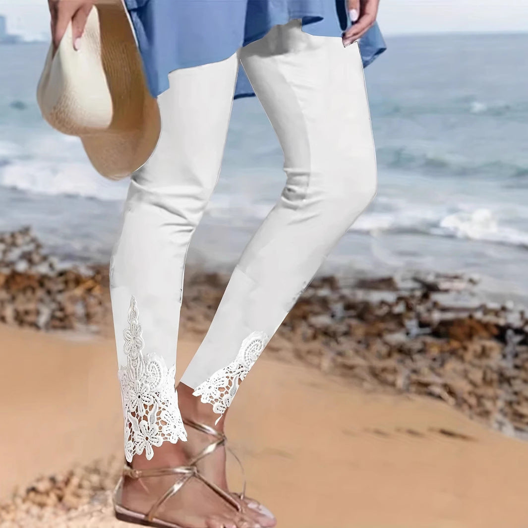 Leggings pour femmes avec ourlet en dentelle et taille élastique Chic und Stil