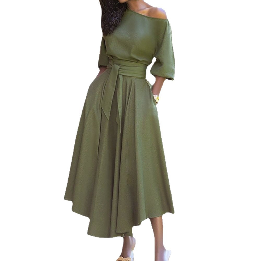 Robes midi élégantes pour femmes avec un design sans épaules et une ceinture à la taille Chic und Stil