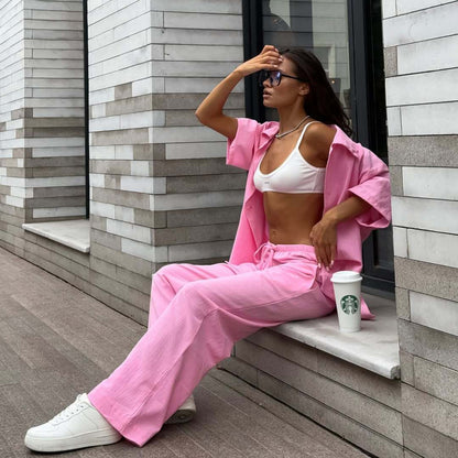 Casual women's set in lightweight fabric with loose pants and casual blouse Chic and Style