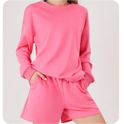 Dames ensemble décontracté de sweat-shirt et de shorts Chic und Stil