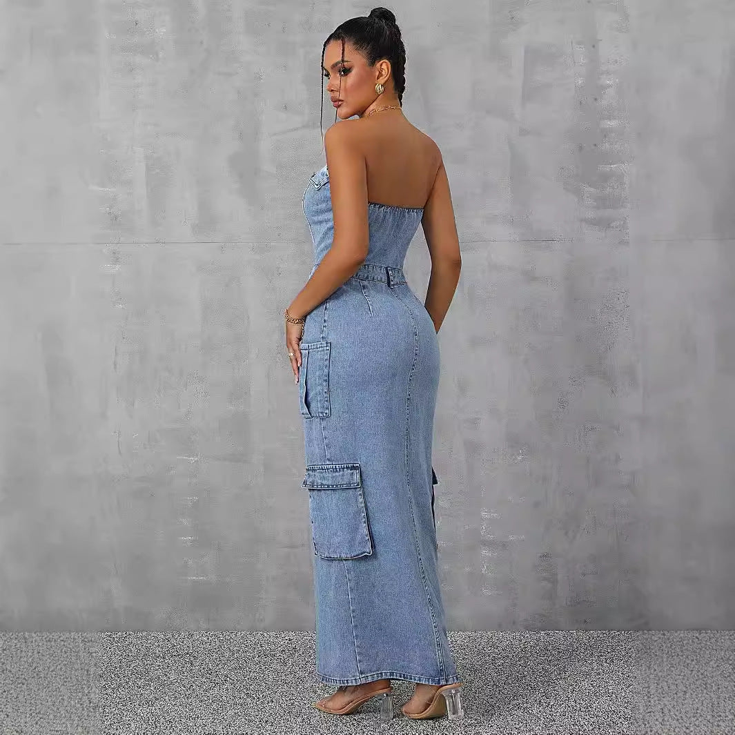 Robe maxi pour dames en look denim avec décolleté en V profond et poches pratiques Chic und Stil