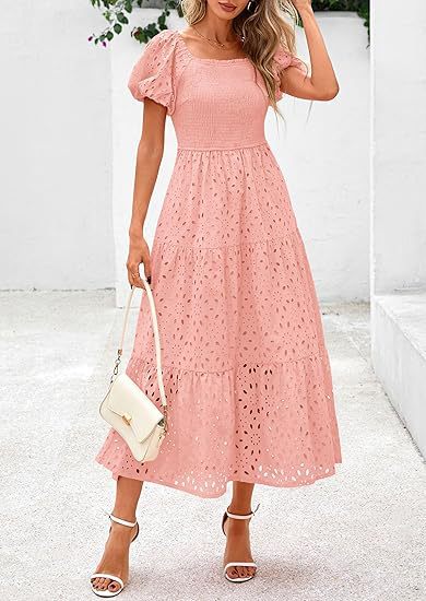 Robe maxi pour femmes avec motif ajouré décoratif et manches bouffantes Chic und Stil