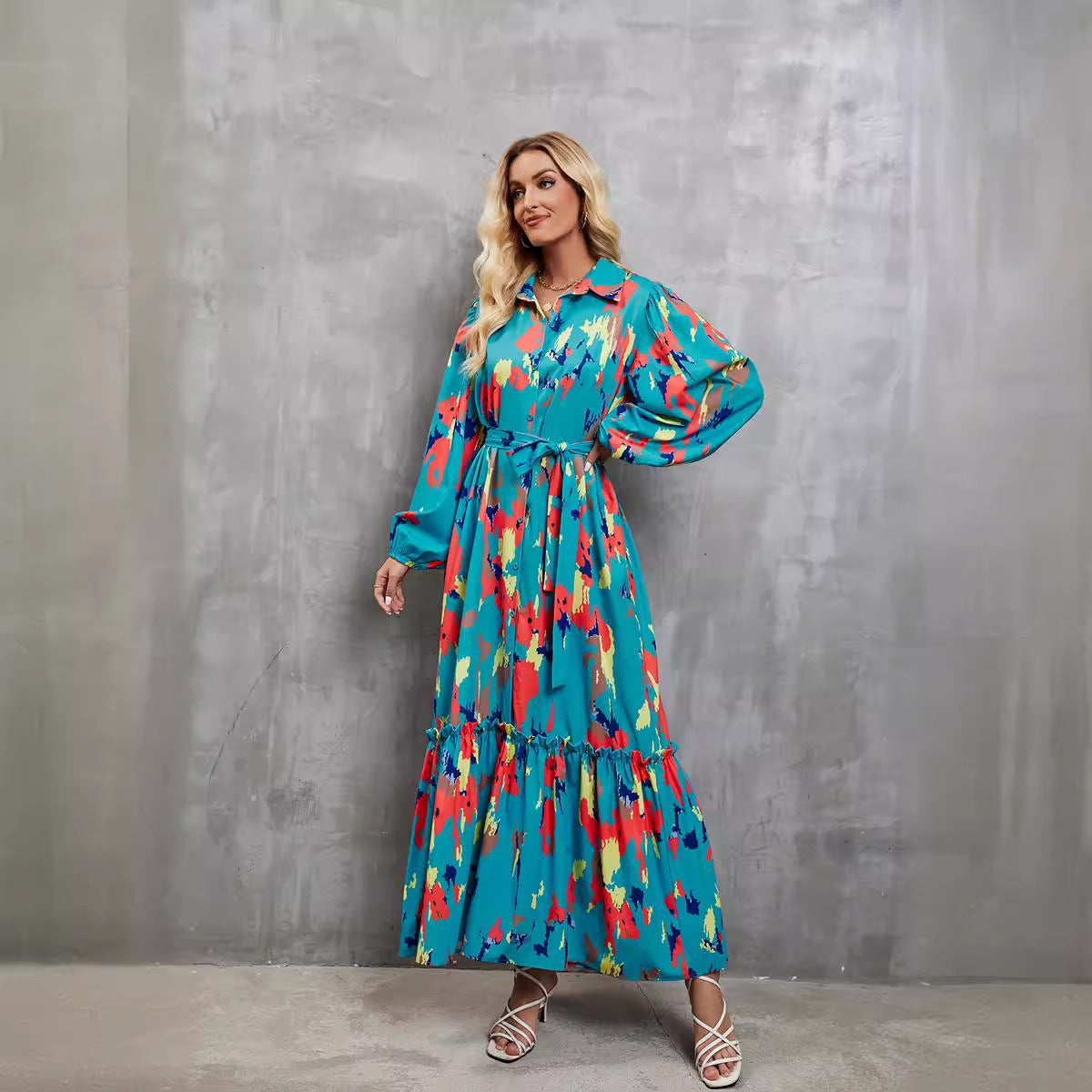 Damen elegantes Maxikleid mit hochgeschlossenem Kragen und farbenfrohem Muster Chic und Stil