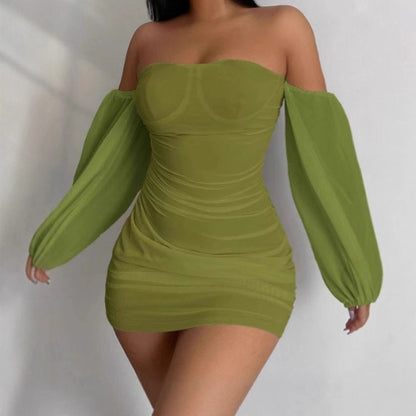 Robe de cocktail pour femmes avec des manches bouffantes et un design ajusté Chic und Stil