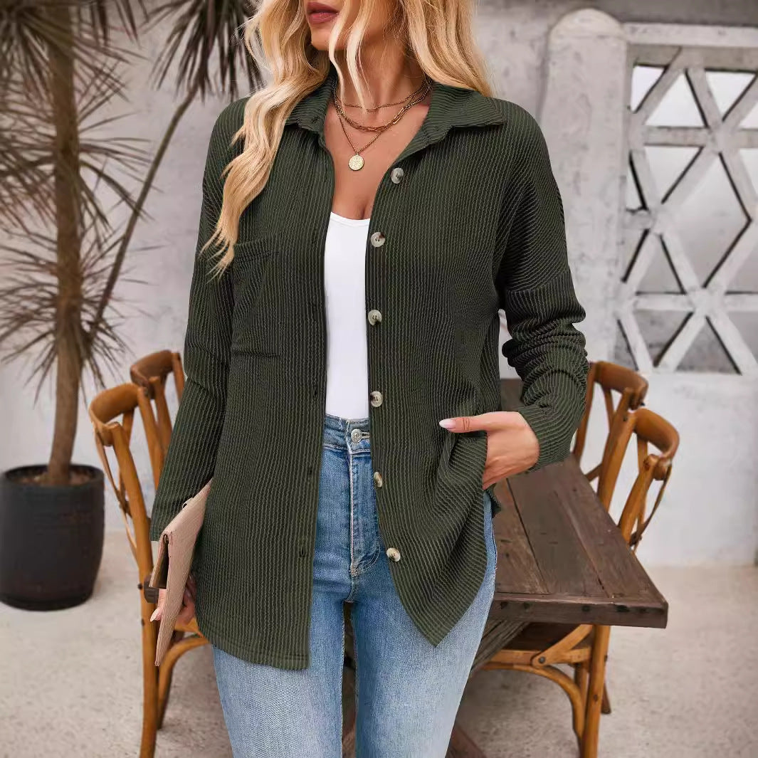 Veste en tricot pour femmes avec un matériau structuré et des poches confortables Chic und Stil