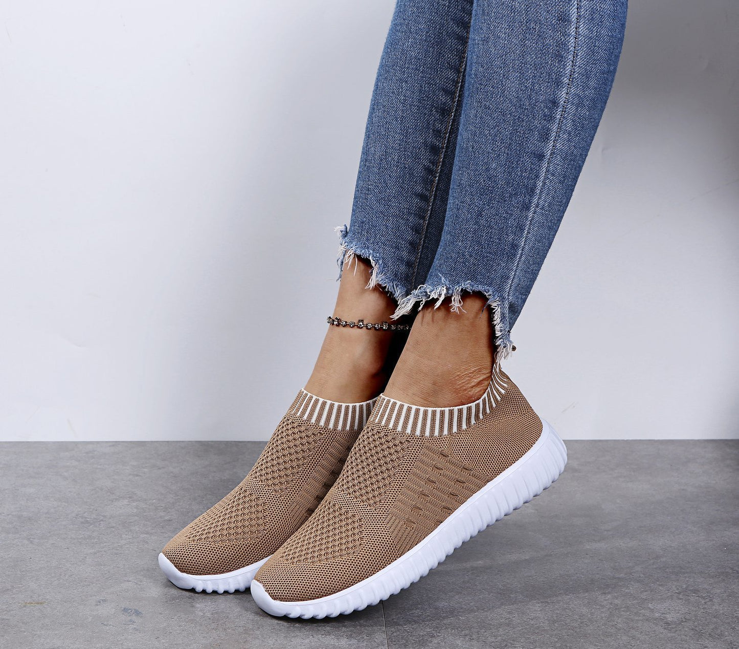 Baskets Sportives Slip-On pour Femmes avec dessus en tricot élastique et semelle antidérapante Chic und Stil