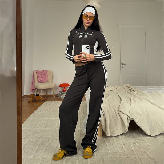 Dames Ensemble de loisirs sportif avec fermeture éclair stylée et larges rayures Chic und Stil