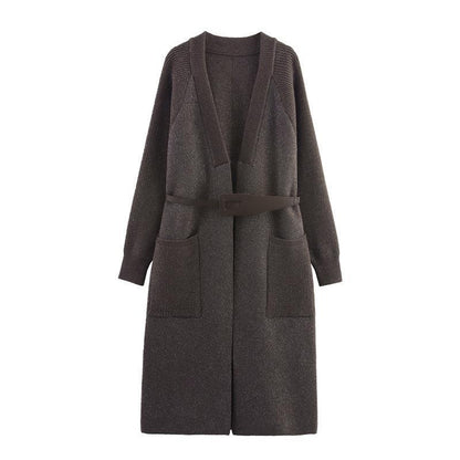 Knit coat woman with an elegant fit and practical pockets Chic and Style