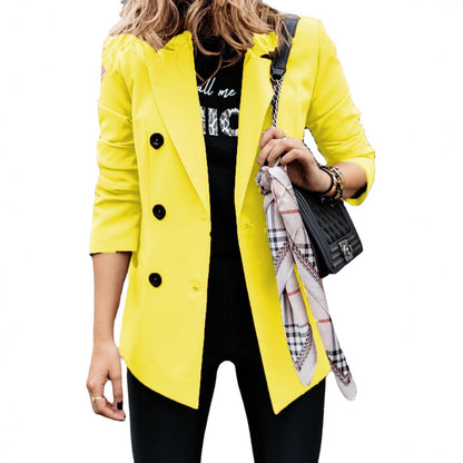 Blazer double boutonnage tendance pour femmes avec silhouette élancée et poches pratiques Chic und Stil