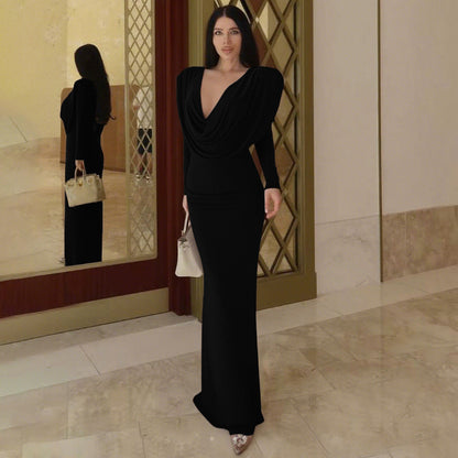 Robe longue élégante pour femmes avec un design drapé raffiné Chic und Stil