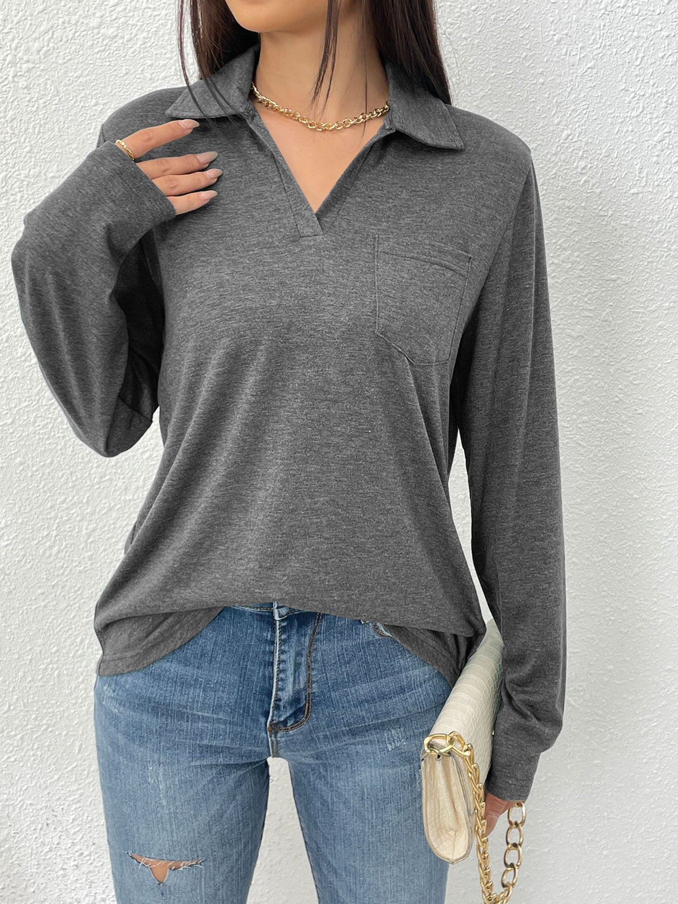 Blouse à manches longues pour femmes avec col moderne et poche poitrine Chic und Stil
