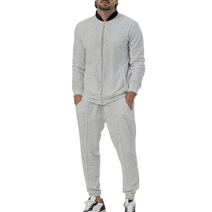 Costume de sport pour hommes avec poches zippées fonctionnelles et matériau respirant Chic und Stil