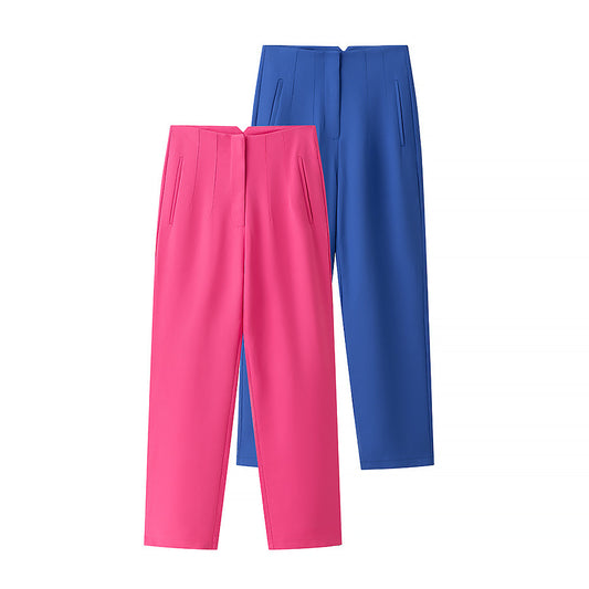 Elegant high-waisted pants for women with fine pleats and practical pockets Chic and Style