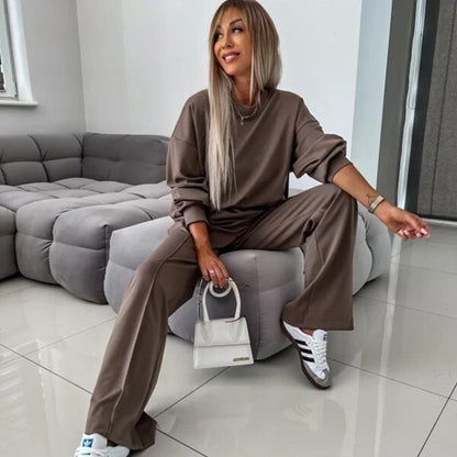 Dames ensemble décontracté ample avec un élégant sweat bleu et un pantalon palazzo Chic und Stil