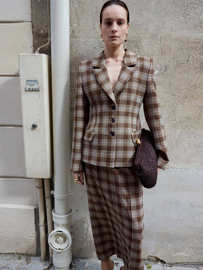 Dames combinaison blazer à carreaux et mini-jupe Chic und Stil