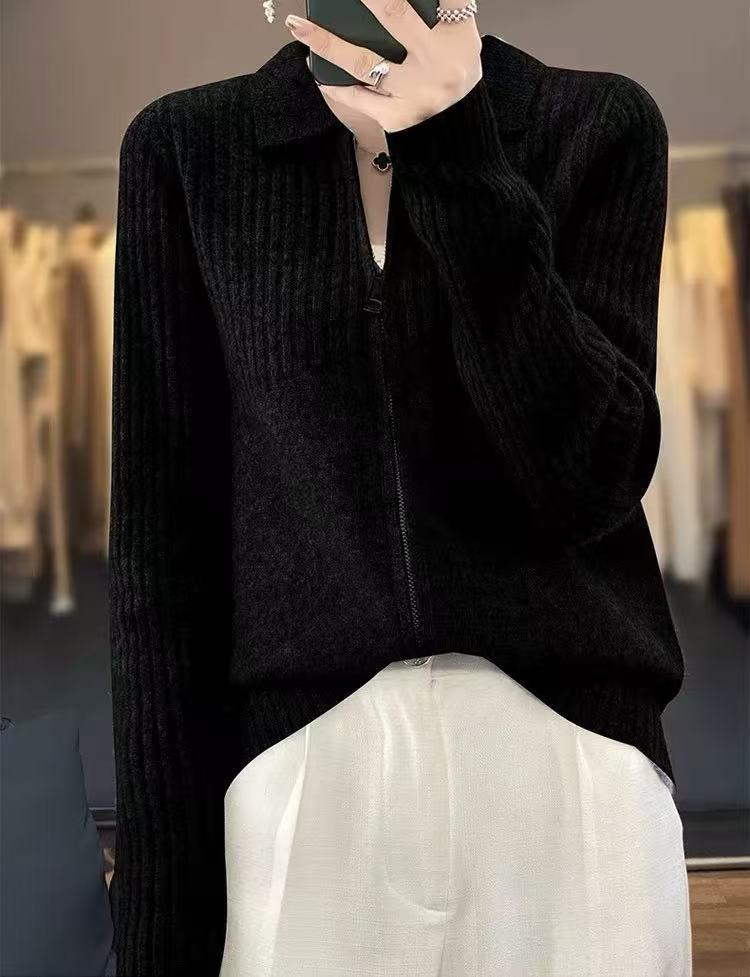 Cardigan tricot confortable pour femmes avec fermeture éclair et patron côtelé fin Chic und Stil