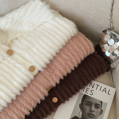 Dames Grosse Cardigan avec col large et patte de boutonnage Chic und Stil