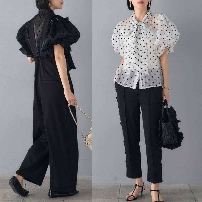 Blouse élégante pour femmes avec des pois et des manches bouffantes Chic und Stil