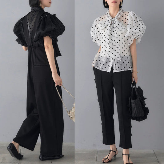 Blouse élégante pour femmes avec des pois et des manches bouffantes Chic und Stil