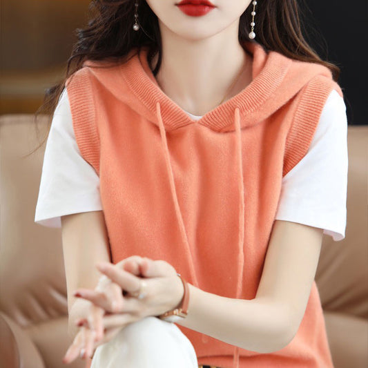 Pull à capuche pour femmes avec design sans manches et élégant décolleté en V Chic und Stil