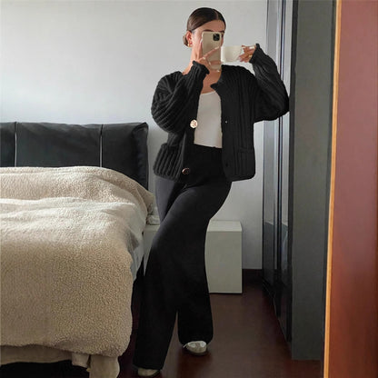 Dames gros tricot veste avec élégants boutons et poches Chic und Stil