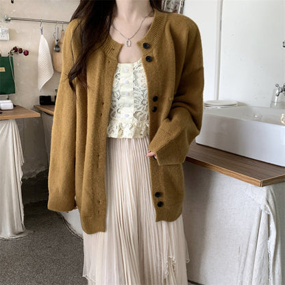 Dames cardigan en tricot décontracté avec une texture fine et des détails pratiques de boutons Chic und Stil