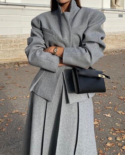 Blazer en laine surdimensionné pour femmes dans un style smart-casual Chic und Stil